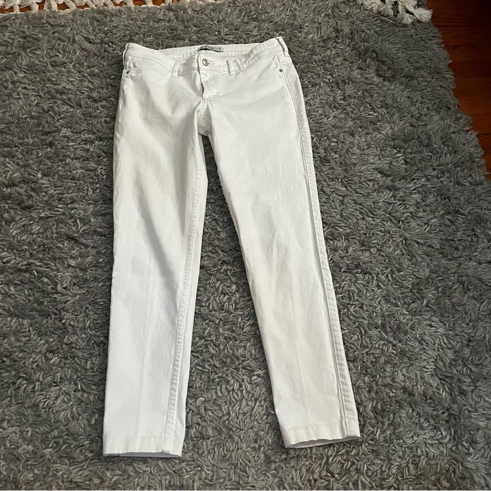 Abercrombie and fitch white skinny jeans size 10r